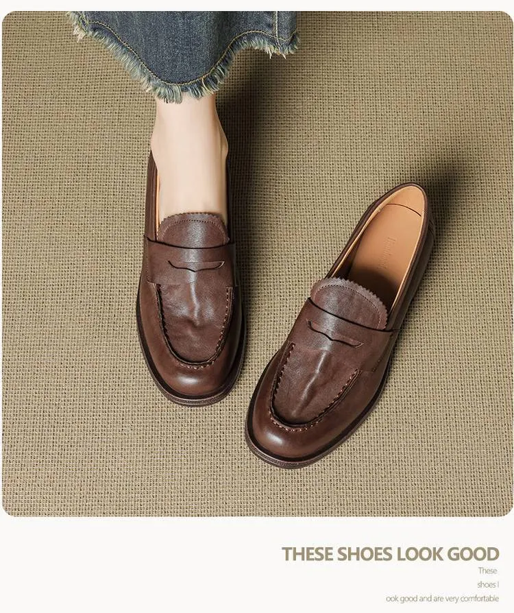 Genuine leather slip-on loafers for women, available in black and brown, perfect for autumn. Chunky heel, mid-heel, cowhide, round toe.