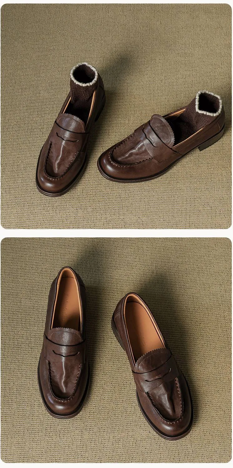 Genuine leather slip-on loafers for women, available in black and brown, perfect for autumn. Chunky heel, mid-heel, cowhide, round toe.