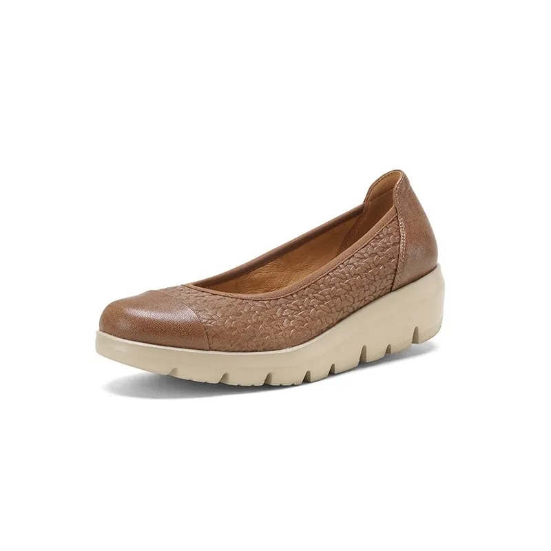 Autumn round-toe platform flats, comfortable sheepskin women's shoes, brown and black.