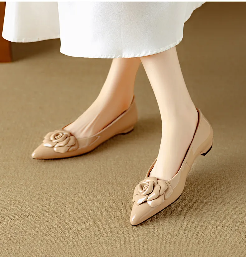Autumn pointed-toe low-heel camellia sheepskin fashion shoes