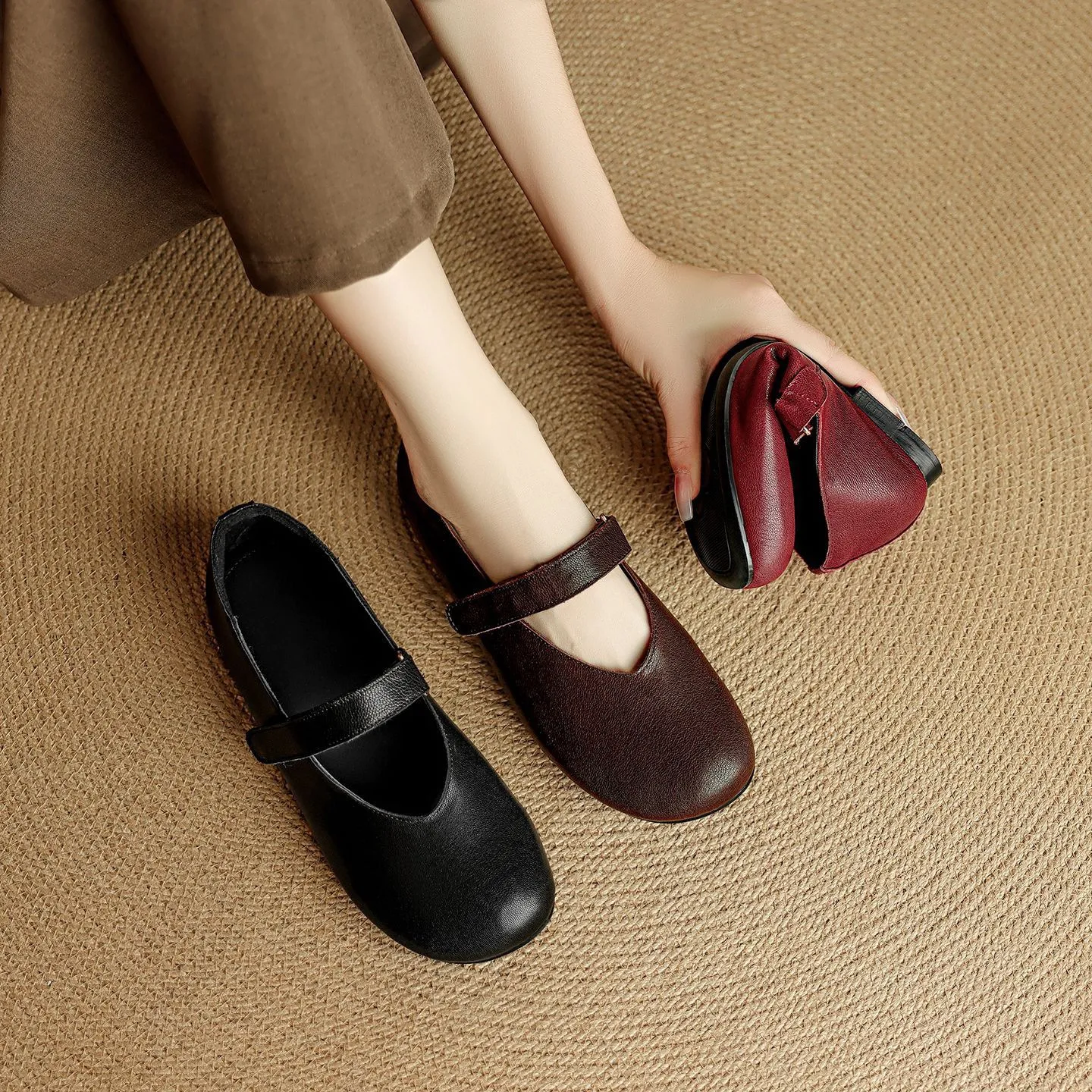 Autumn flat round-toe slip-on shoes, comfortable and soft sheepskin, fashion women's shoes, black, brown, red.