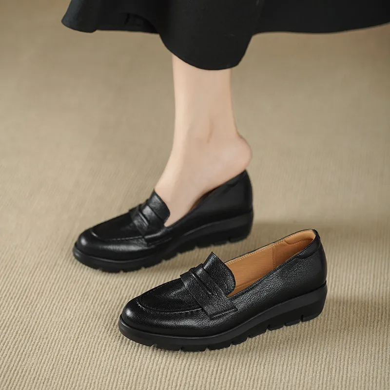 Autumn round-toe slip-on women's shoes with thick soles, wedge heels, and sheepskin leather.