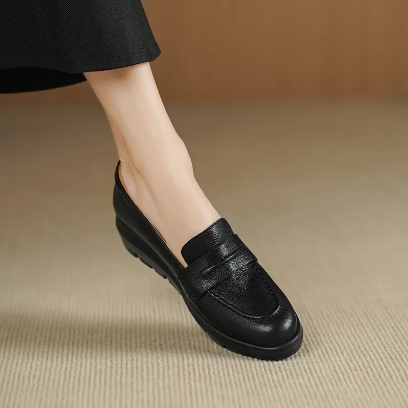 Autumn round-toe slip-on women's shoes with thick soles, wedge heels, and sheepskin leather.