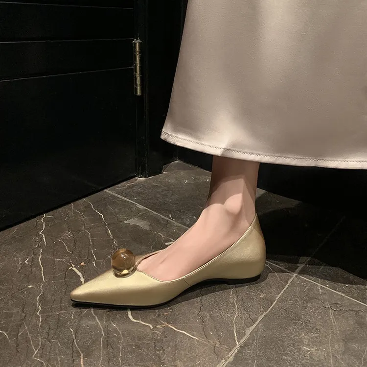 Leather French-style flat shoes, spring and autumn, silver, with hidden wedge heel, pointed toe, elegant women's shoes.