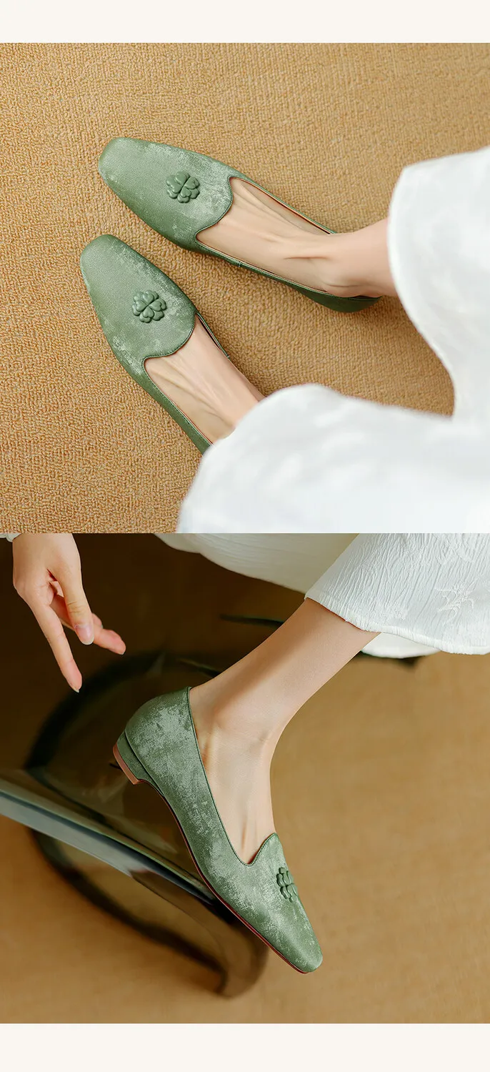 Fashionable Spring and Autumn French-style Chinese-style New Chinese style single shoes with skirts, soft soles, and floral decorations.