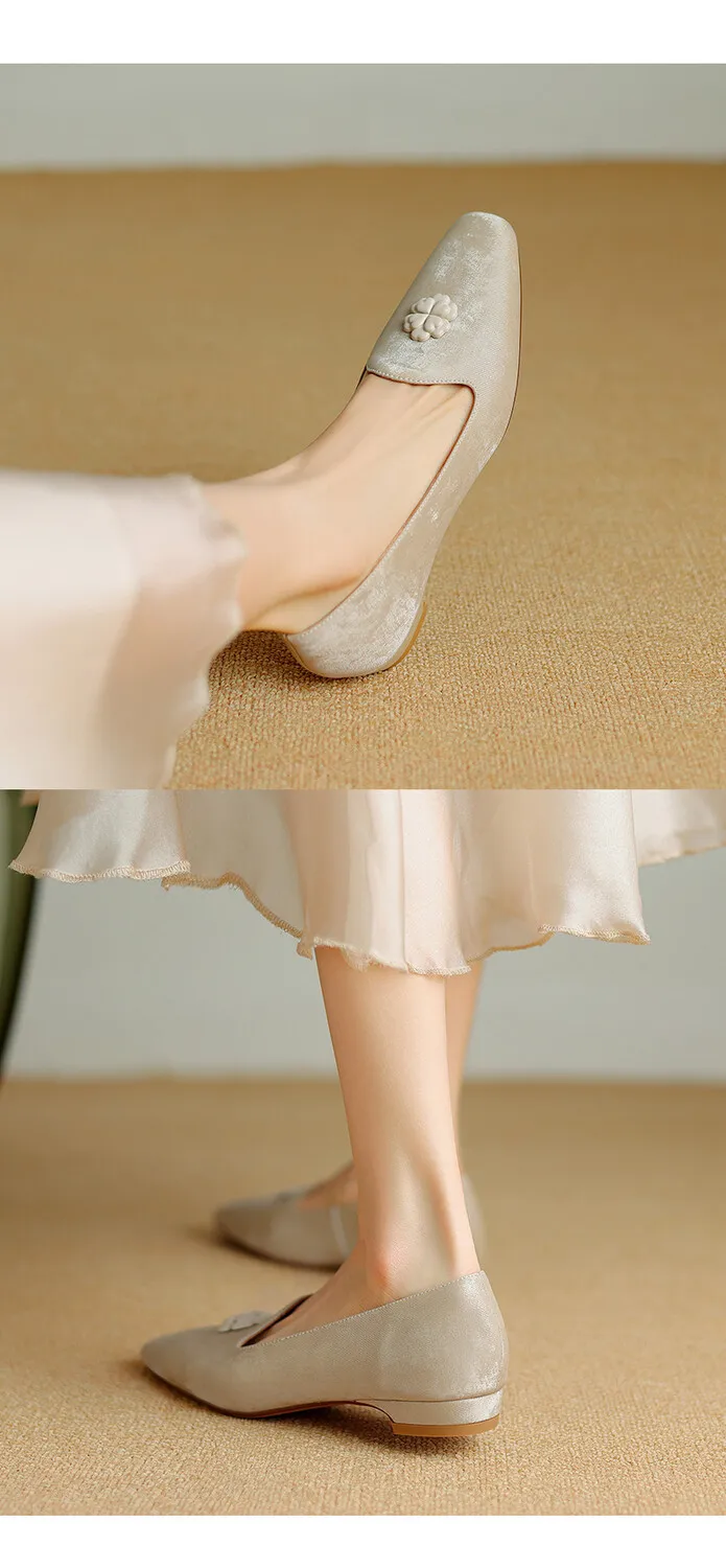 Fashionable Spring and Autumn French-style Chinese-style New Chinese style single shoes with skirts, soft soles, and floral decorations.