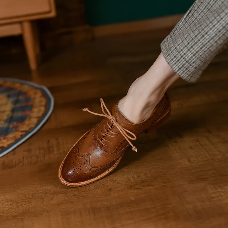 Top-grain cowhide vintage brogue British style women's shoes, spring and autumn mid-heel genuine leather lace-up single shoes