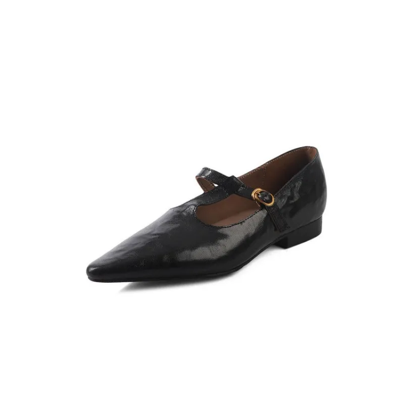 Retro burgundy spring and autumn T-strap flat Mary Jane shoes, sheepskin pointed toe low heel single shoes for women