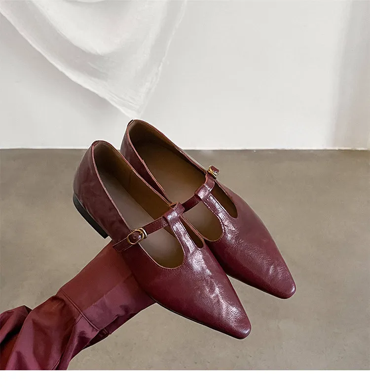 Retro burgundy spring and autumn T-strap flat Mary Jane shoes, sheepskin pointed toe low heel single shoes for women