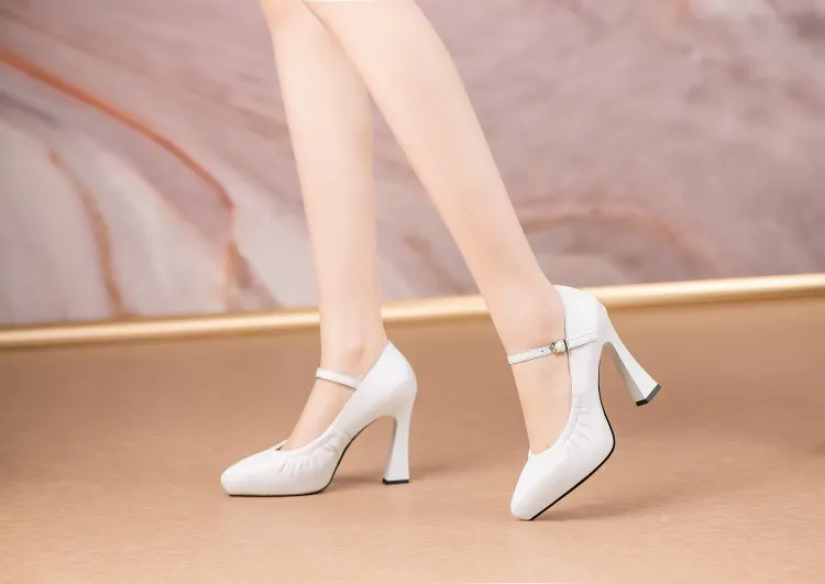 Spring/Summer/Autumn Single Shoes, Waterproof Platform Pointed Toe Cowhide Chunky Heel High Heel Buckle Fashion Shoes 11-3L
