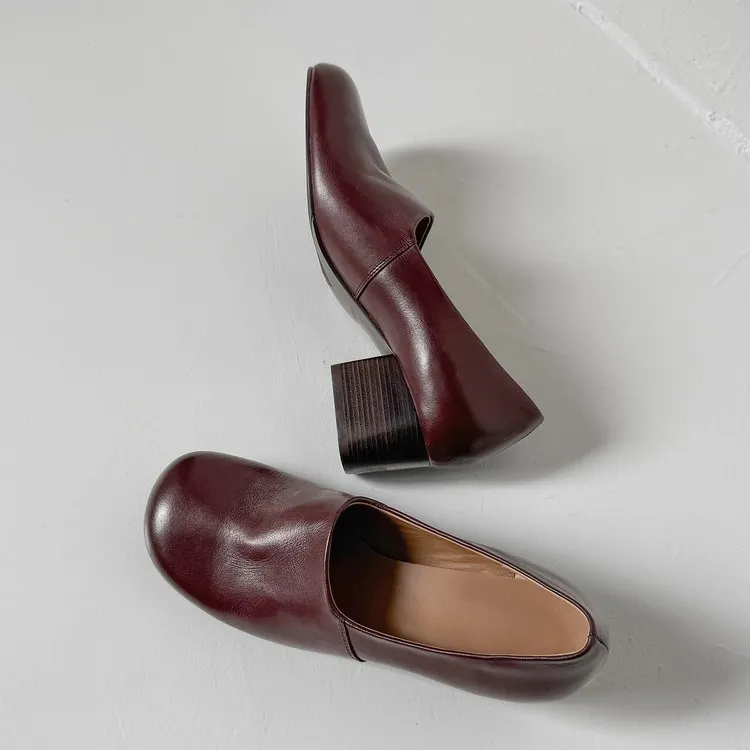 Autumn/Winter Mid-Heel Round Toe Distressed Leather Shoes, Soft and Comfortable Top-Grain Cowhide, Chunky Heel Women's Shoes