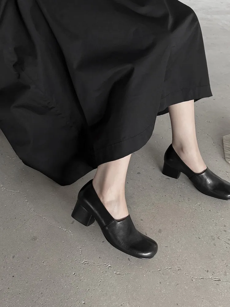 Autumn/Winter Mid-Heel Round Toe Distressed Leather Shoes, Soft and Comfortable Top-Grain Cowhide, Chunky Heel Women's Shoes