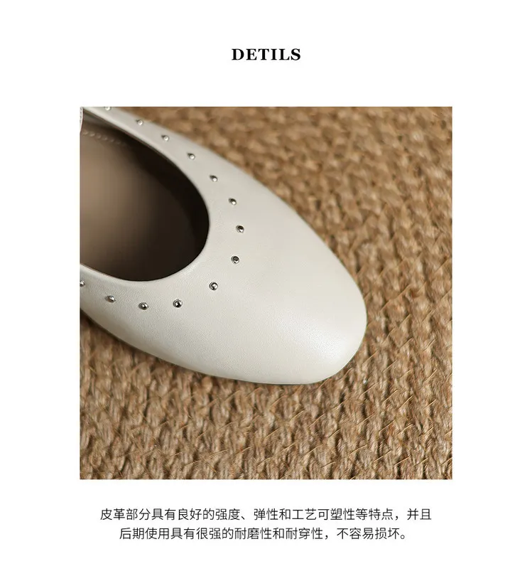 Early spring single shoes, round toe, buckle, chunky heel, solid color, simple women's shoes, fashionable plus size.