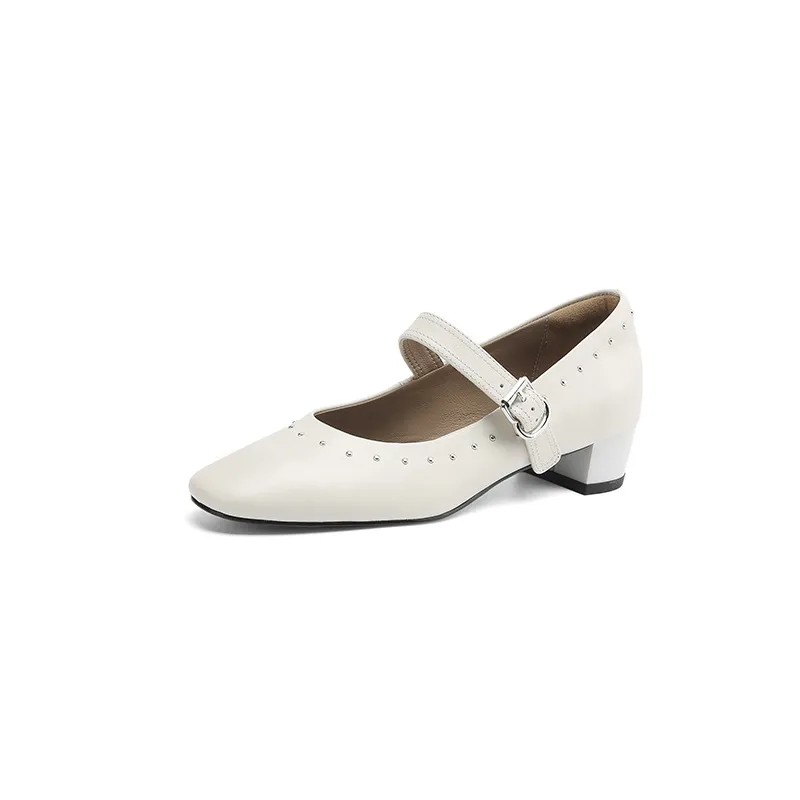 Early spring single shoes, round toe, buckle, chunky heel, solid color, simple women's shoes, fashionable plus size.