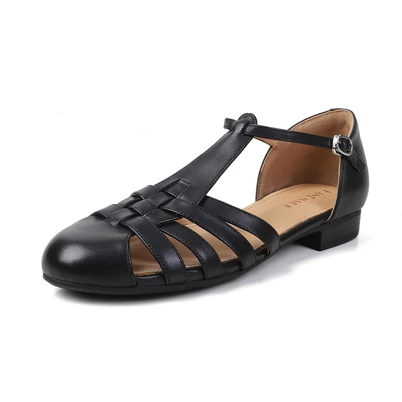 Retro woven openwork flat sandals for women, spring and summer, low heel, round toe, versatile, Roman T-strap. - Black 34