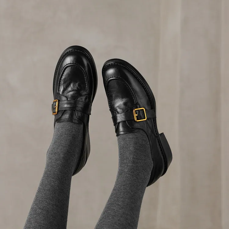 Early Spring Round Toe Slip-on Leather Women's Shoes (3-3L) - Black 34