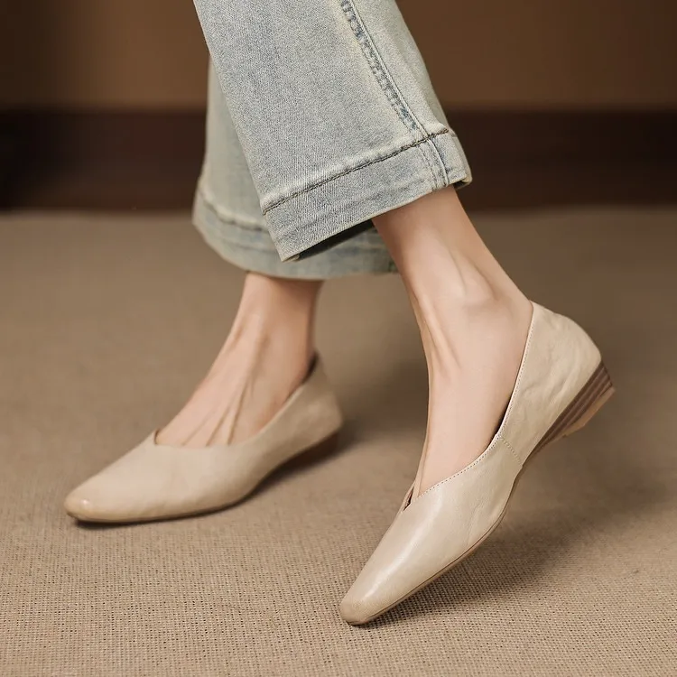 Spring single shoes, round toe, wedge heel, low heel, shallow mouth, fashion women's shoes, soft sole - Off-white 34
