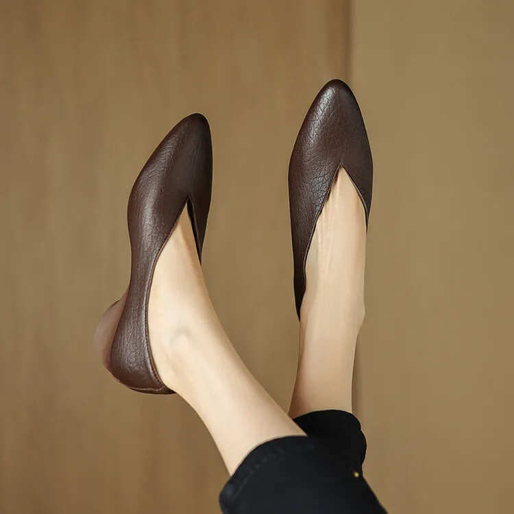 Women's soft leather, soft-soled granny shoes, retro solid color, minimalist chunky heel, low-cut work shoes, commuter slip-on shoes, sizes 7-16 - Brown 34