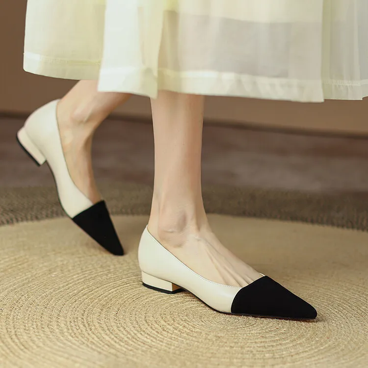 Spring pointed-toe low-cut flat shoes, color-blocked, chunky heel, sheepskin fashion women's shoes, size 22-15b - Off-white 34