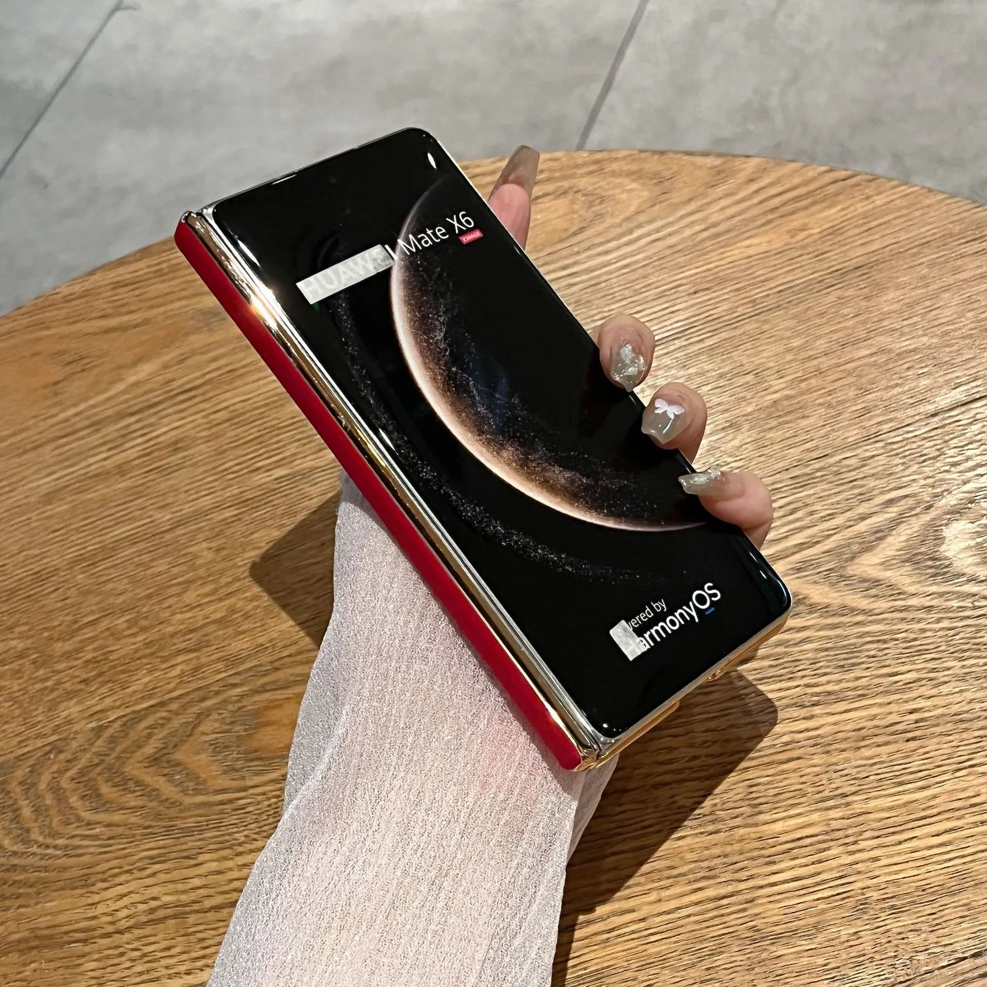 Compatible with Huawei Mate X7 phone case, instantly transforms Mate X6 into X7 vegan leather Year of the Horse case, electroplated hinge, drop-proof protective case.