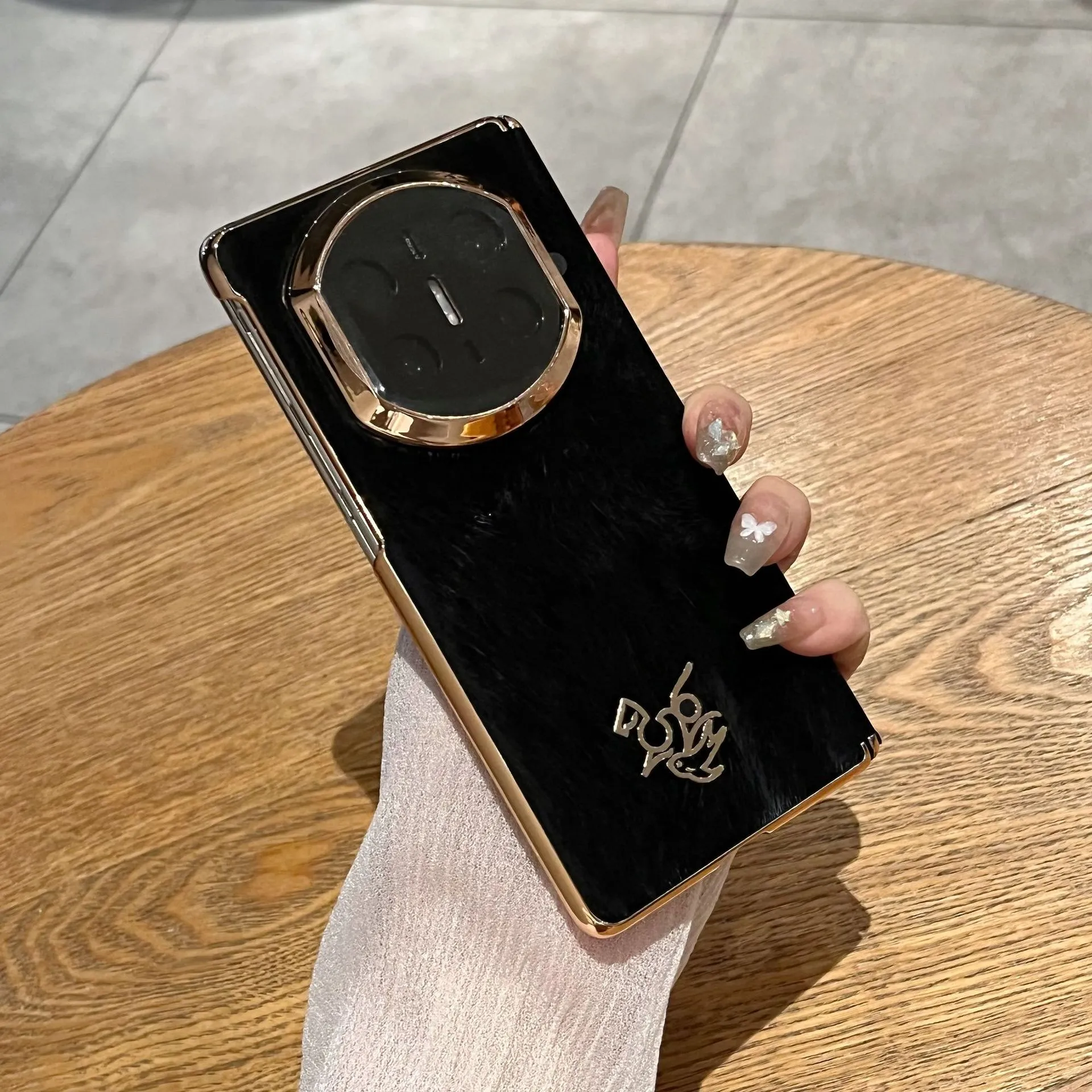 Compatible with Huawei Mate X7 phone case, instantly transforms Mate X6 into X7 vegan leather Year of the Horse case, electroplated hinge, drop-proof protective case.