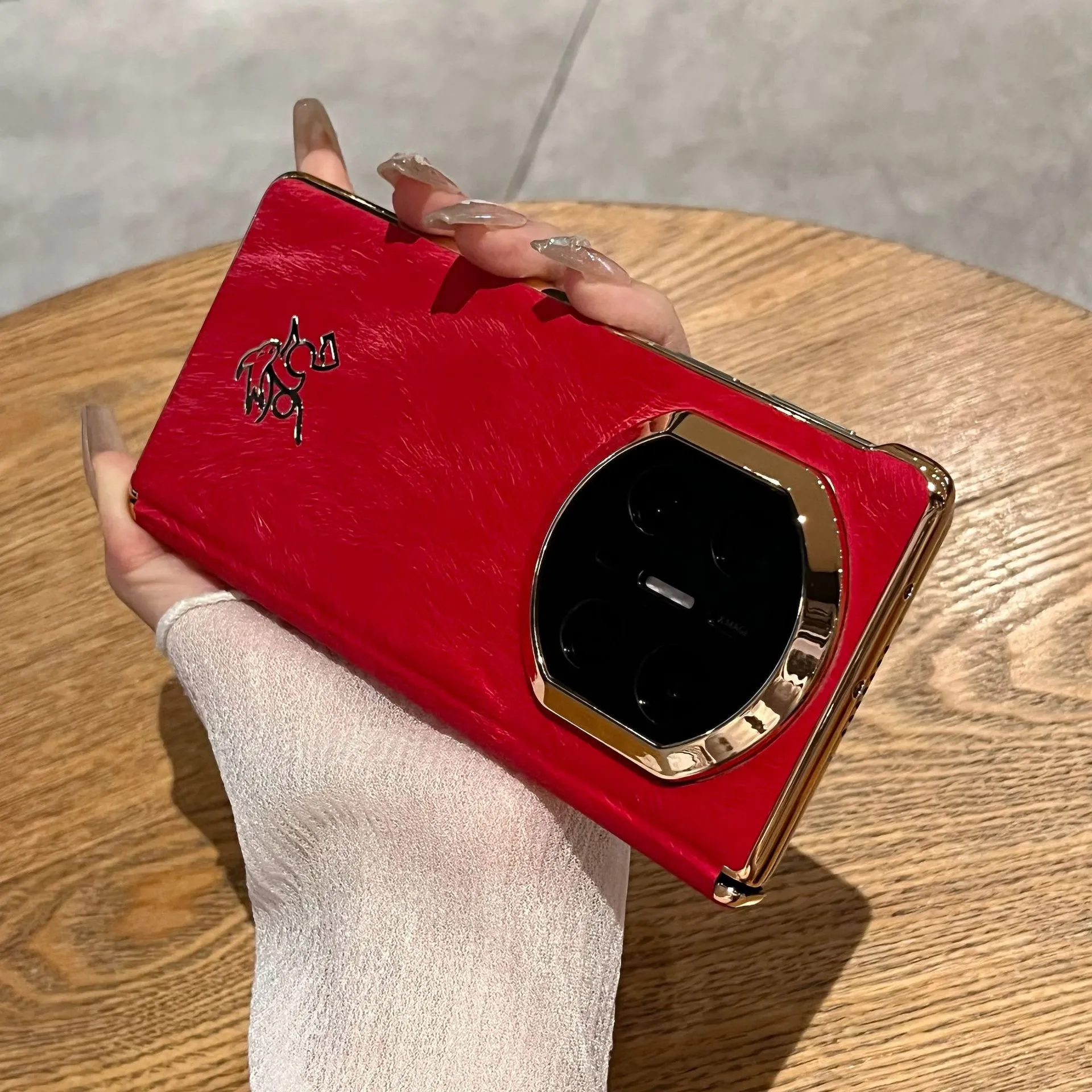 Compatible with Huawei Mate X7 phone case, instantly transforms Mate X6 into X7 vegan leather Year of the Horse case, electroplated hinge, drop-proof protective case.