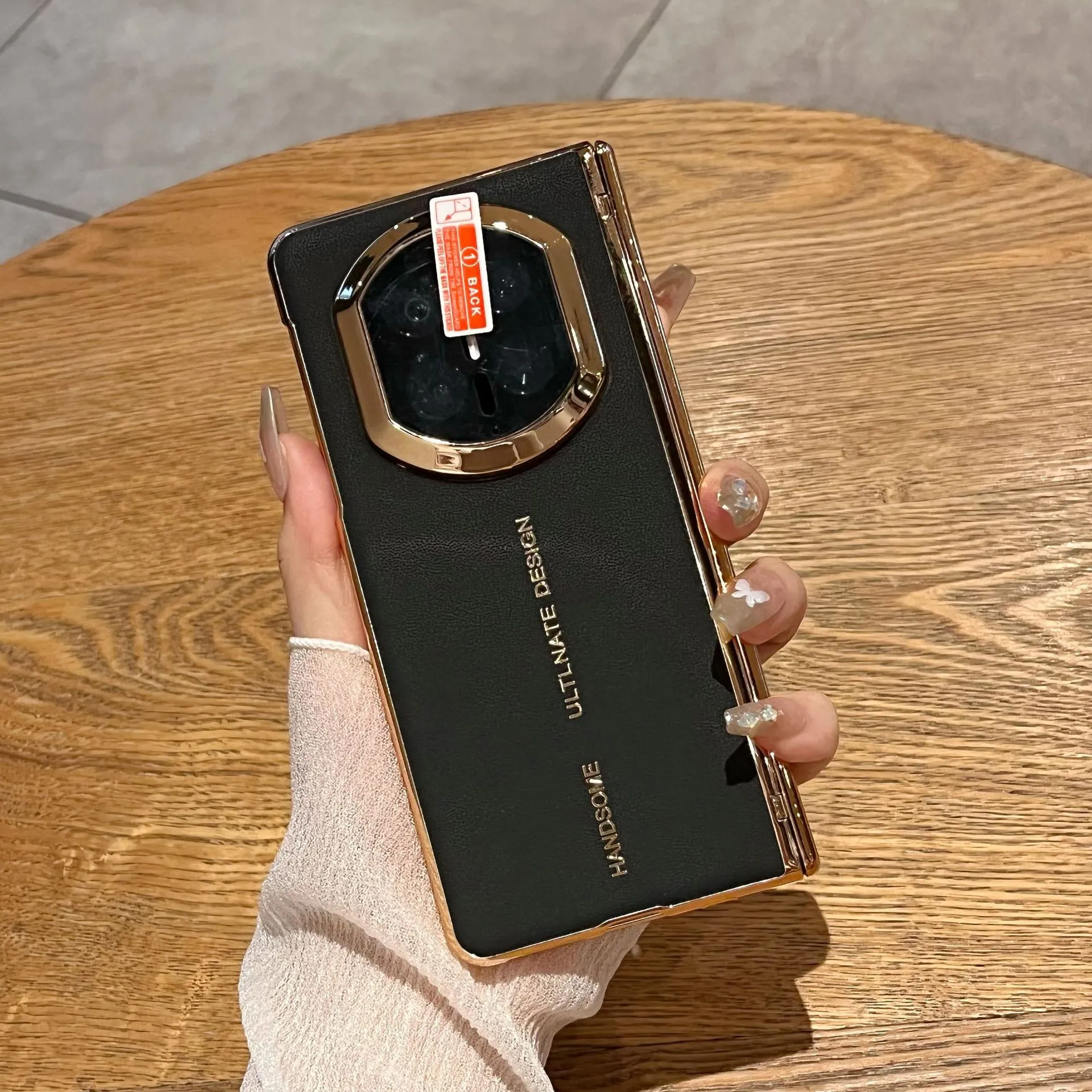 Compatible with Huawei Mate X7 phone case, vegan leather solid color case, integrated hinge, drop-proof protective case.