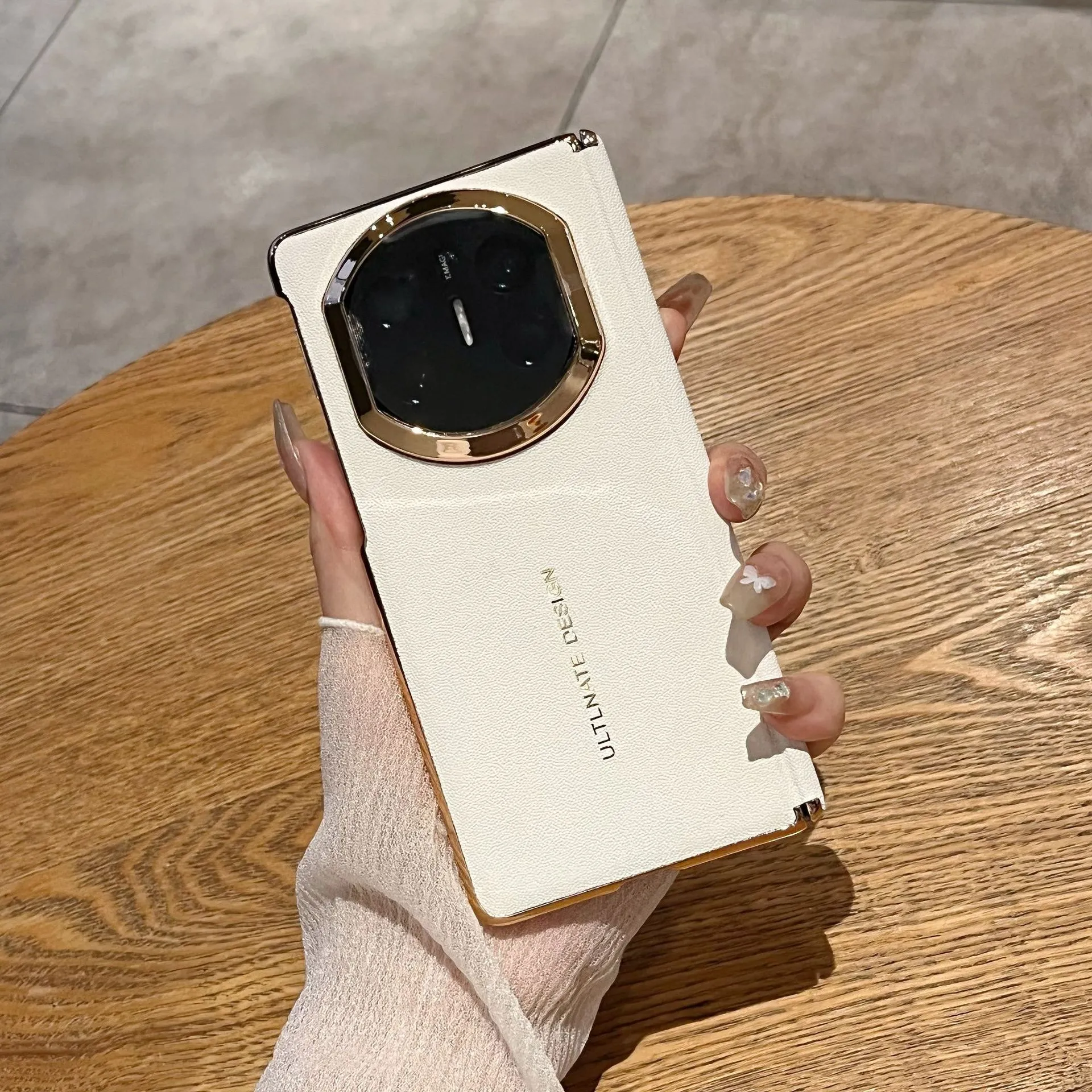 Compatible with Huawei Mate X7 phone case, instantly transforms Mate X6 into X7 vegan leather-feel electroplated hinge drop-proof protective case.
