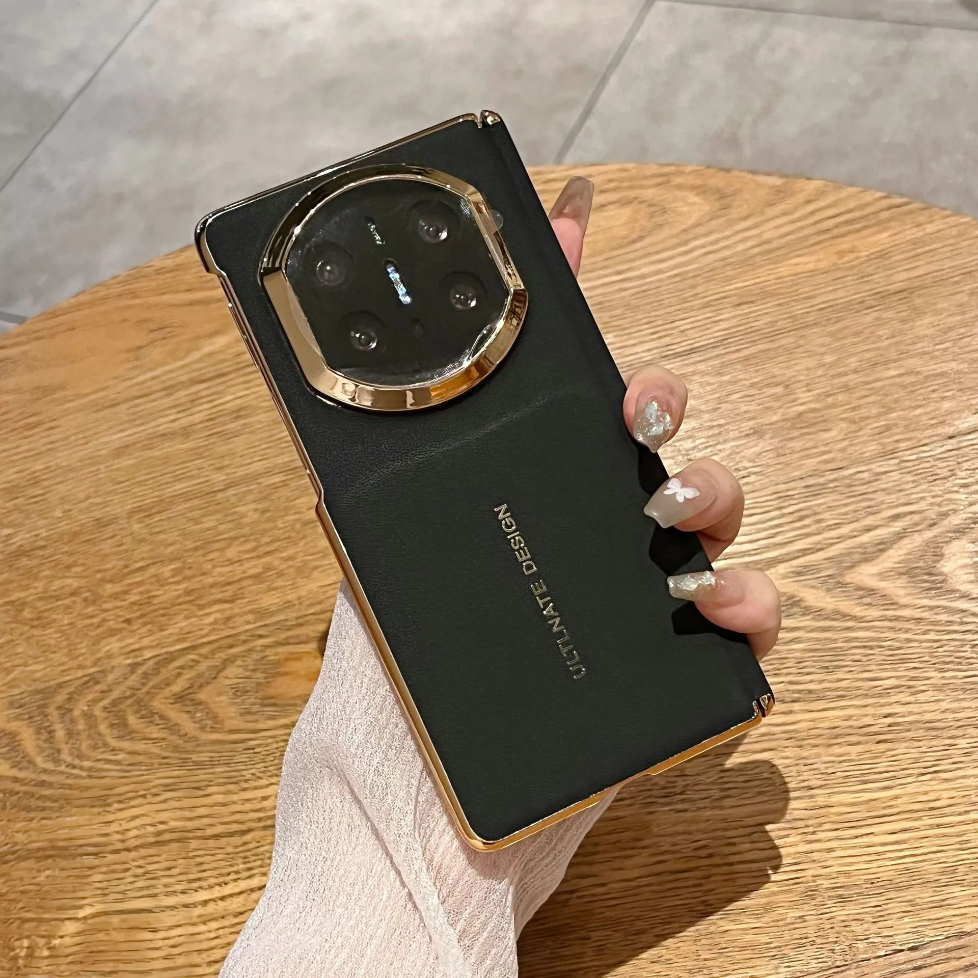 Compatible with Huawei Mate X7 phone case, instantly transforms Mate X6 into X7 vegan leather-feel electroplated hinge drop-proof protective case.
