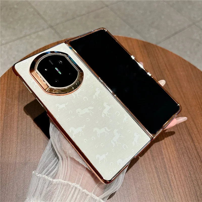 Compatible with Huawei Mate X7 and Mate X6, this Aima fashion-style leather-textured hinge protective case is drop-proof.