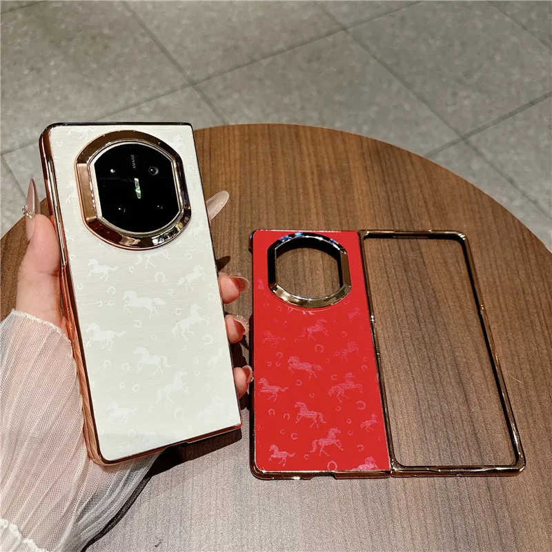 Compatible with Huawei Mate X7 and Mate X6, this Aima fashion-style leather-textured hinge protective case is drop-proof.