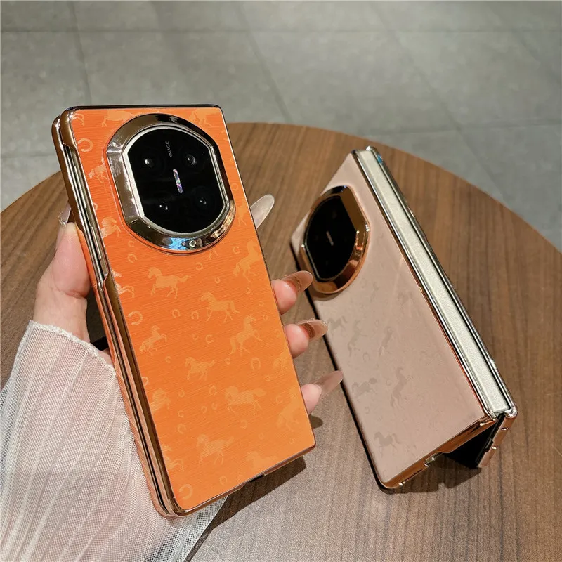 Compatible with Huawei Mate X7 and Mate X6, this Aima fashion-style leather-textured hinge protective case is drop-proof.