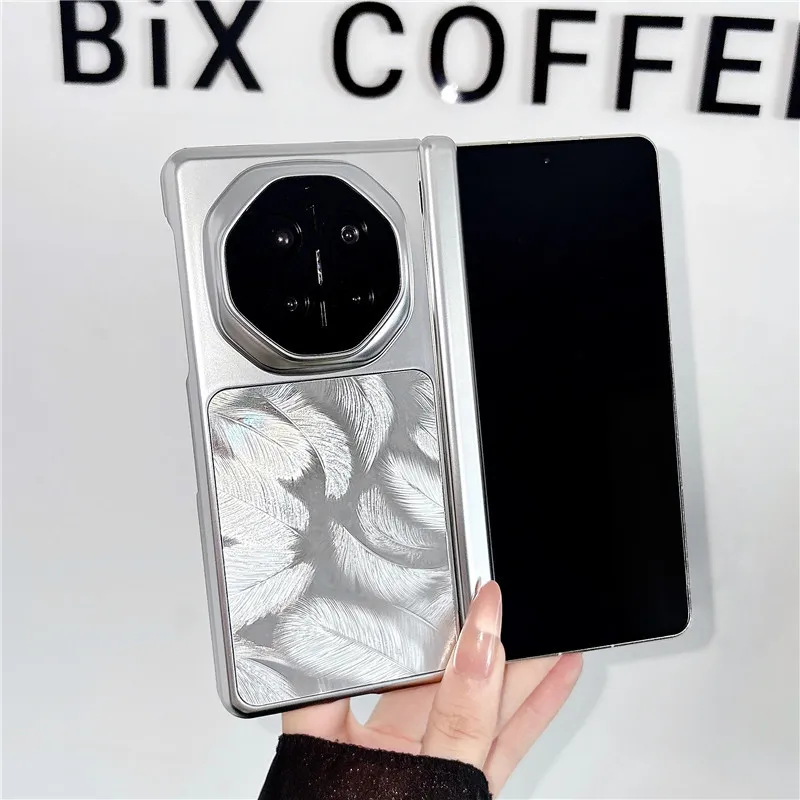 Compatible with Huawei MATE X7 and Mate X6 foldable screen, electroplated, built-in magnetic, stylish drop-proof protective case.