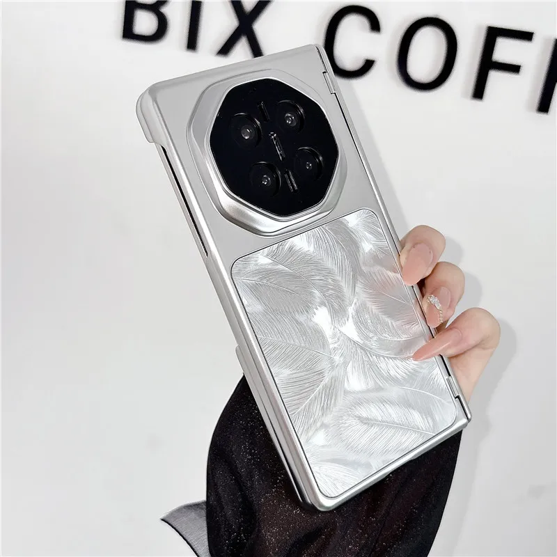 Compatible with Huawei MATE X7 and Mate X6 foldable screen, electroplated, built-in magnetic, stylish drop-proof protective case.