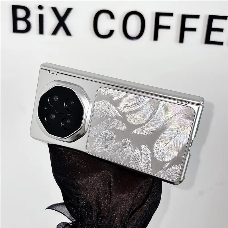 Compatible with Huawei MATE X7 and Mate X6 foldable screen, electroplated, built-in magnetic, stylish drop-proof protective case.