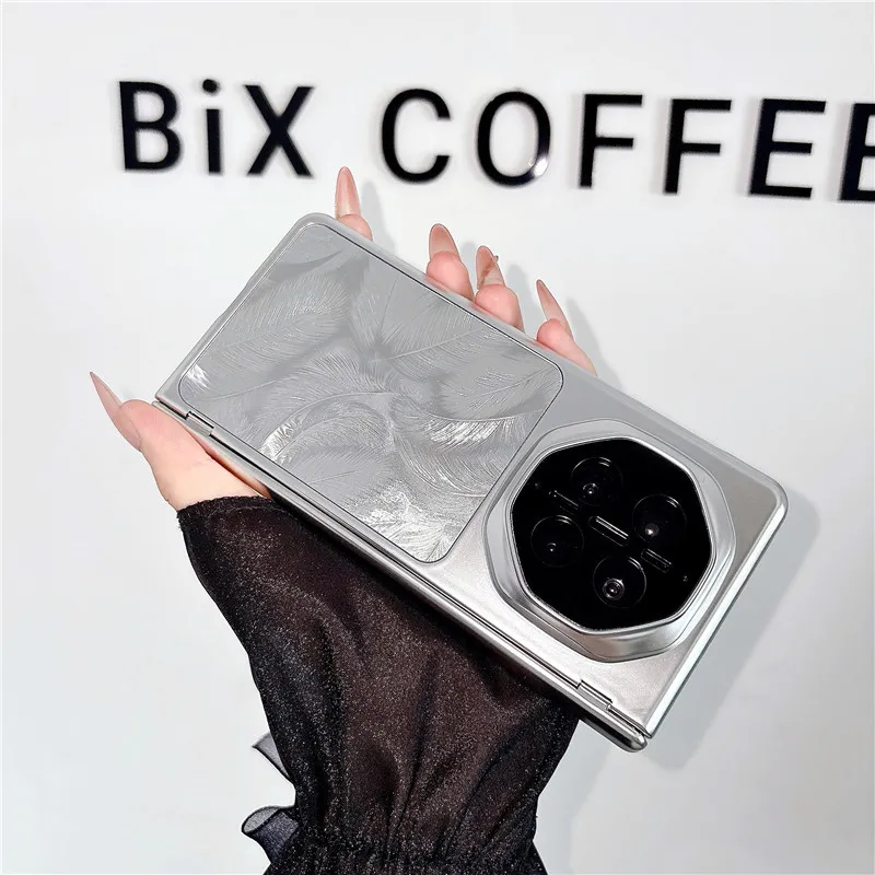 Compatible with Huawei MATE X7 and Mate X6 foldable screen, electroplated, built-in magnetic, stylish drop-proof protective case.