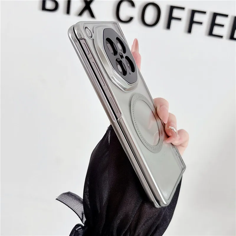 Compatible with OPPO Find N6 foldable phone case, magnetic electroplated transparent full-coverage drop-proof protective case.