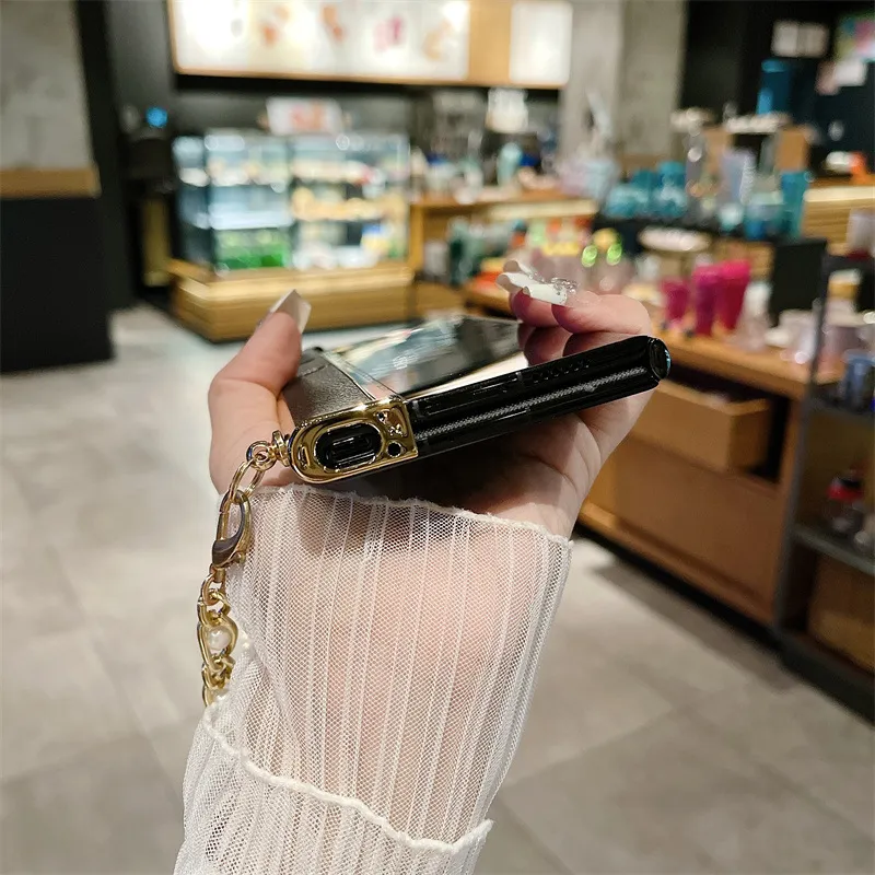 Compatible with Honor V Purse phone case, v purse luxury premium leather case frame case bracelet anti-drop protective case