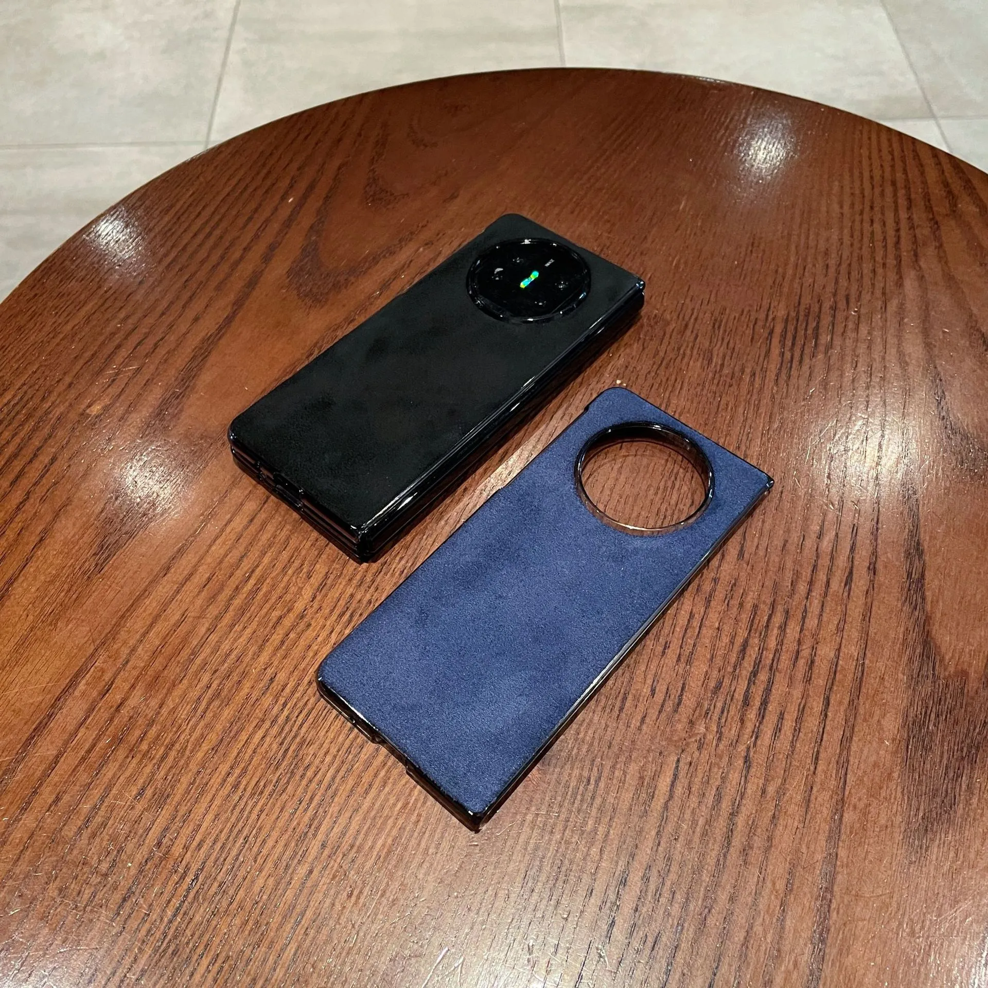 Compatible with Huawei Mate X5 phone case, MATE X5 folding solid color leather light luxury anti-drop protective case stand 5G