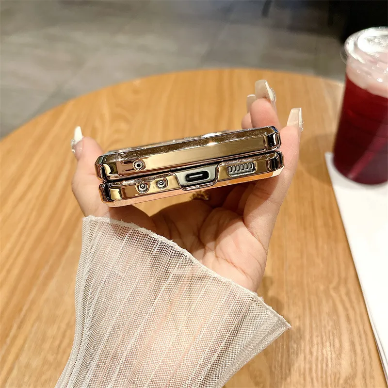Compatible with Samsung ZFlip 6 phone case, ZFLIP 5 foldable screen glitter wrist strap, full-coverage drop-proof protective leather case