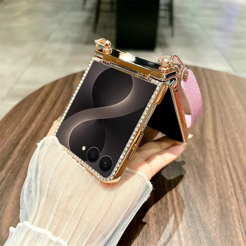 Compatible with Samsung ZFlip 8 phone case, ZFLIP 7 foldable screen glitter wrist strap, full-coverage drop-proof protective leather case