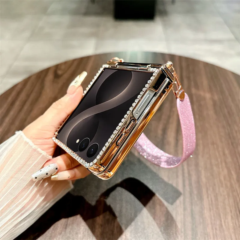 Compatible with Samsung ZFlip 8 phone case, ZFLIP 7 foldable screen glitter wrist strap, full-coverage drop-proof protective leather case