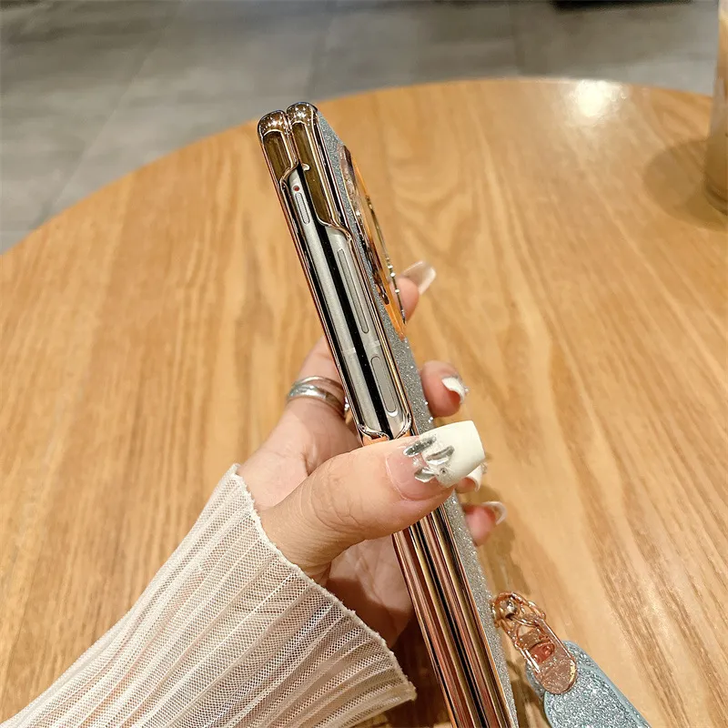 VIVO XFOLD3 phone case, xfold3pro folding glitter wrist strap, vegan leather, shockproof protective case.