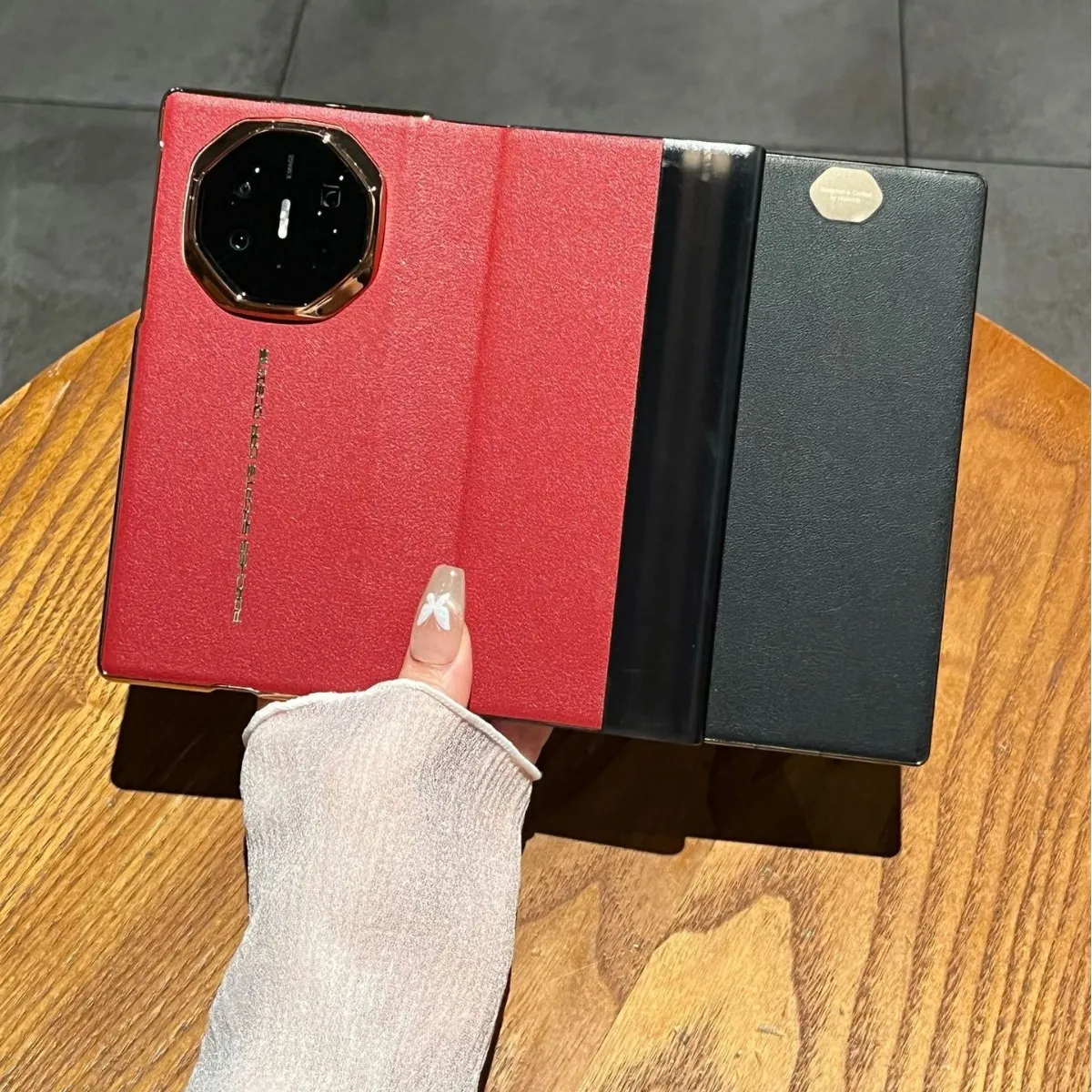 Compatible Huawei MATEXT phone case, smart leather case with screen stand, folding, full-coverage, drop-proof protective case.