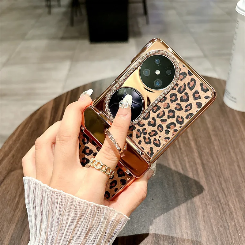 Huawei Pocket 2 phone case, foldable screen, leopard print stand, protective leather case, hinge fully covered, drop-proof and suitable.