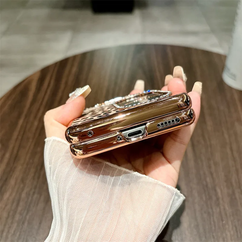 Huawei Pocket 2 phone case, foldable screen, leopard print stand, protective leather case, hinge fully covered, drop-proof and suitable.