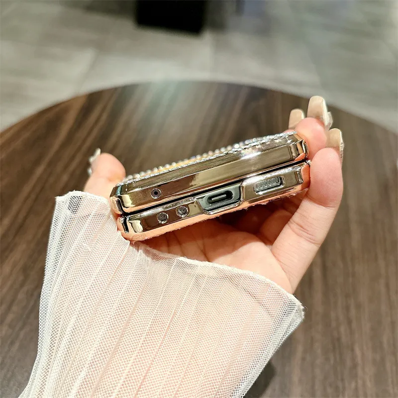 Compatible with Samsung ZFlip 7FE phone case, ZFLIP 6 foldable screen, minimalist fabric hinge, full-coverage drop protection leather.