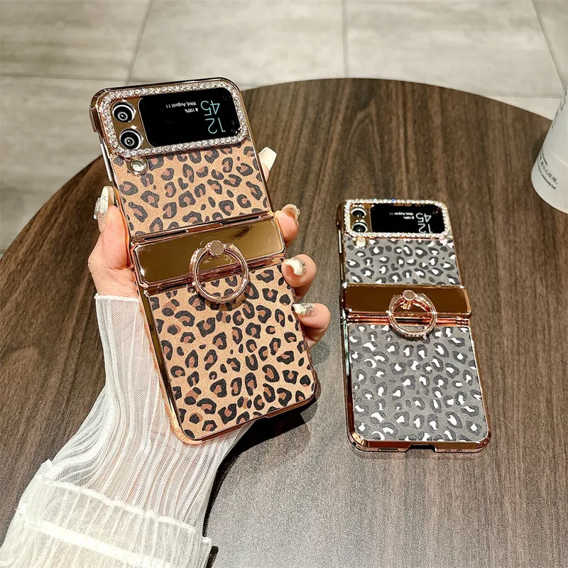 Samsung Flip 4 phone case, FLIP3 foldable screen leopard print light luxury electroplated stand full-coverage drop protection case