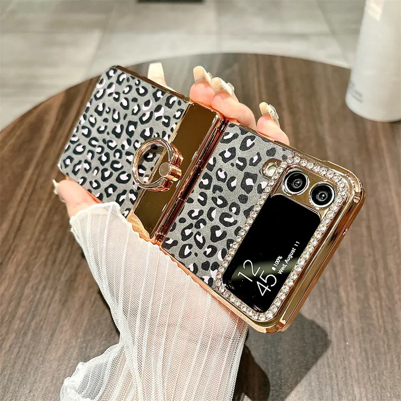 Samsung Flip 4 phone case, FLIP3 foldable screen leopard print light luxury electroplated stand full-coverage drop protection case