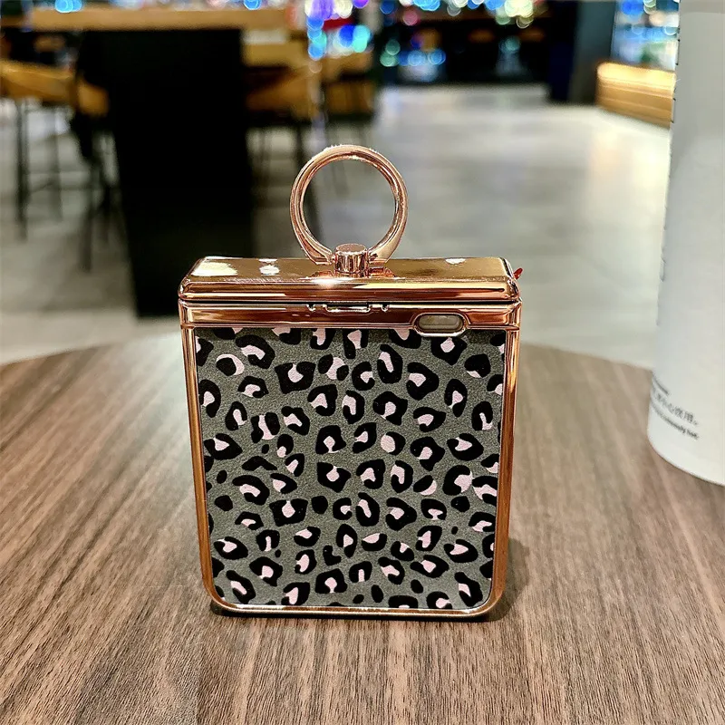 Suitable for Honor Magic V Flip phone cases with foldable screens, featuring luxurious electroplated leopard print for drop protection.